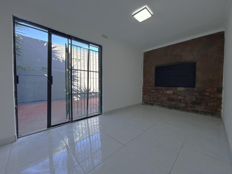 2 Bedroom Property for Sale in Parow Western Cape